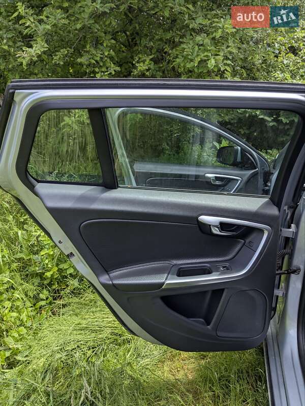 Універсал Volvo V60 2011 в Львові