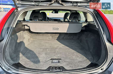 Универсал Volvo V60 2012 в 