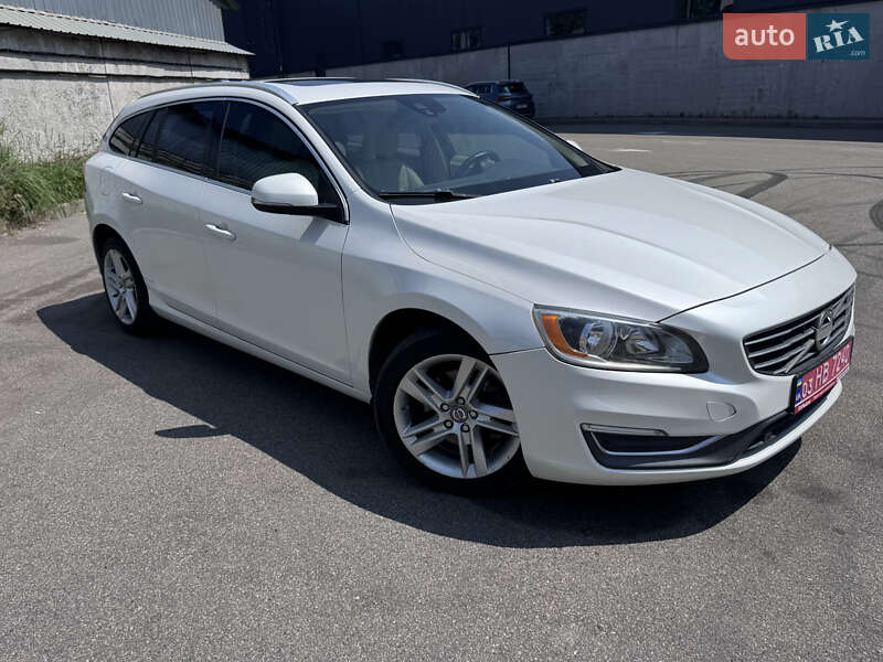 Универсал Volvo V60 2015 в Киеве