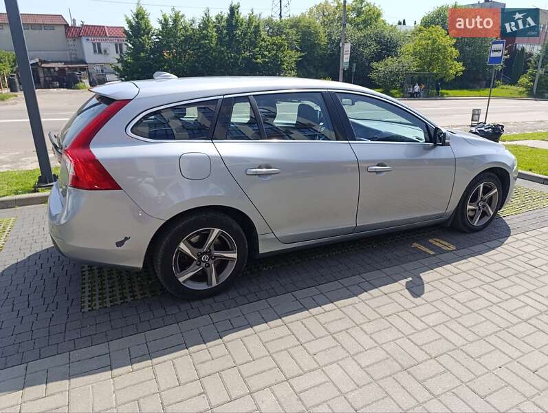 Универсал Volvo V60 2011 в Львове фото 10 Универсал Volvo V60 2011 в Львове