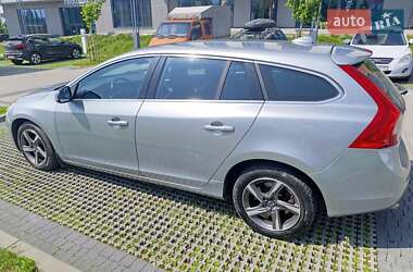 Универсал Volvo V60 2011 в 
