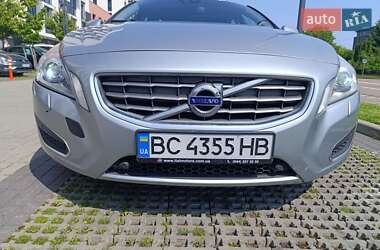 Универсал Volvo V60 2011 в 