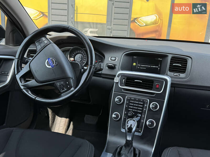 Универсал Volvo V60 2015 в Стрые