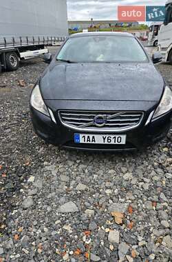 Універсал Volvo V60 2012 в Полтаві
