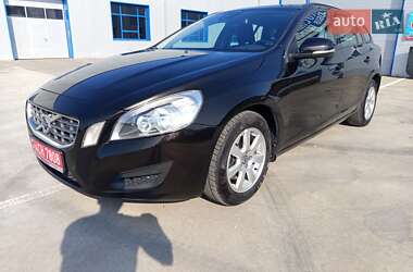 Універсал Volvo V60 2012 в Косові