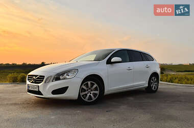 Универсал Volvo V60 2011 в 