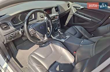 Универсал Volvo V60 2014 в 