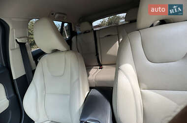 Универсал Volvo V60 2016 в 