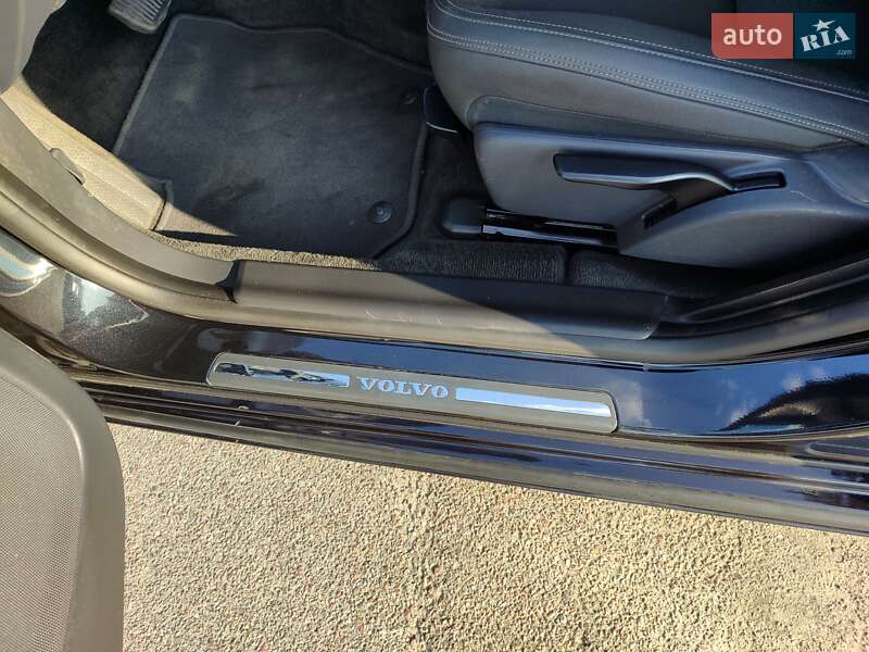 Универсал Volvo V60 2014 в Киеве
