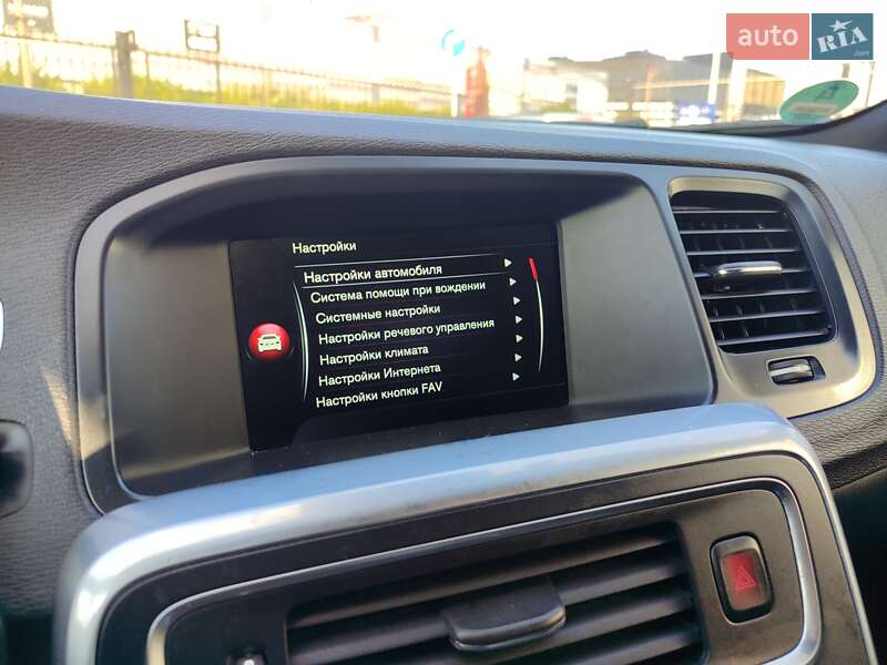 Универсал Volvo V60 2014 в Киеве
