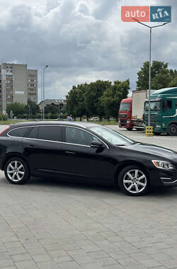 Универсал Volvo V60 2016 в 