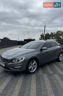 Универсал Volvo V60 2016 в 