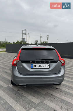 Универсал Volvo V60 2016 в 