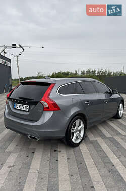 Универсал Volvo V60 2016 в 