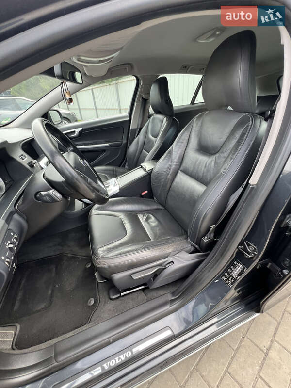 Универсал Volvo V60 2011 в Луцке