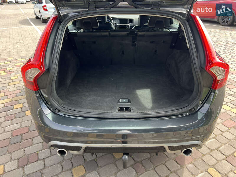 Универсал Volvo V60 2011 в Луцке