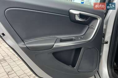 Универсал Volvo V60 2014 в 