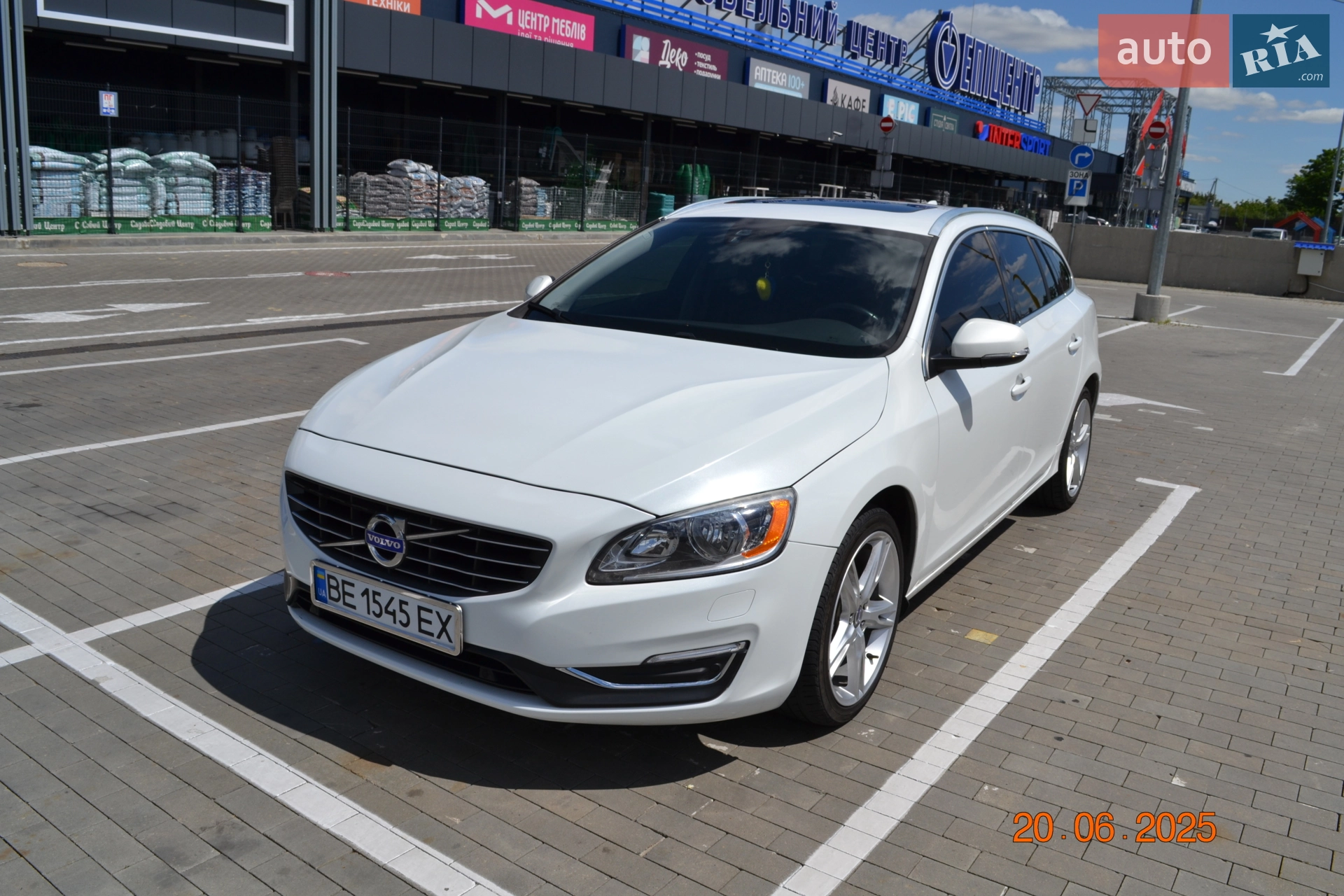 2017 Volvo V60 - мініатюра 3