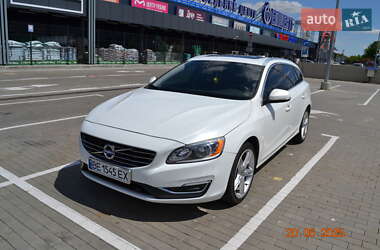 Универсал Volvo V60 2017 в 