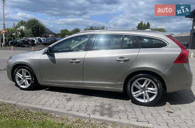 Универсал Volvo V60 2015 в 