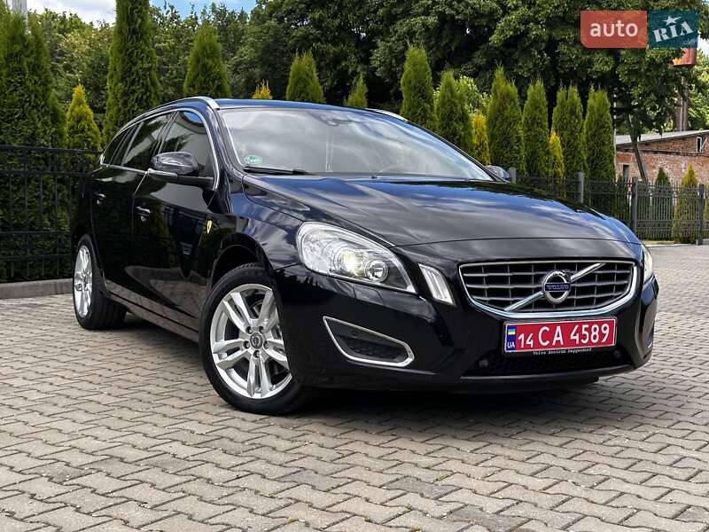Универсал Volvo V60 2012 в 