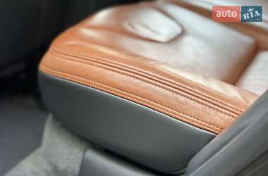 Универсал Volvo V60 2012 в 