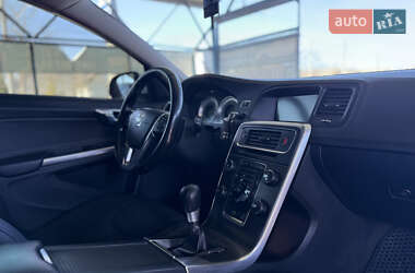 Универсал Volvo V60 2013 в 