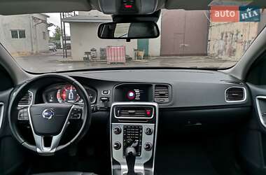 Универсал Volvo V60 2015 в 
