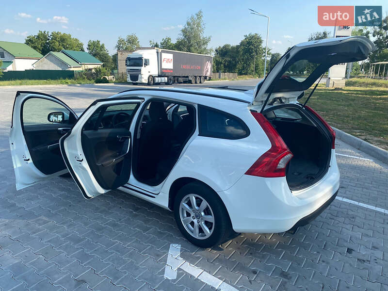 Универсал Volvo V60 2011 в Тульчине