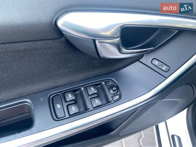 Универсал Volvo V60 2011 в Тульчине
