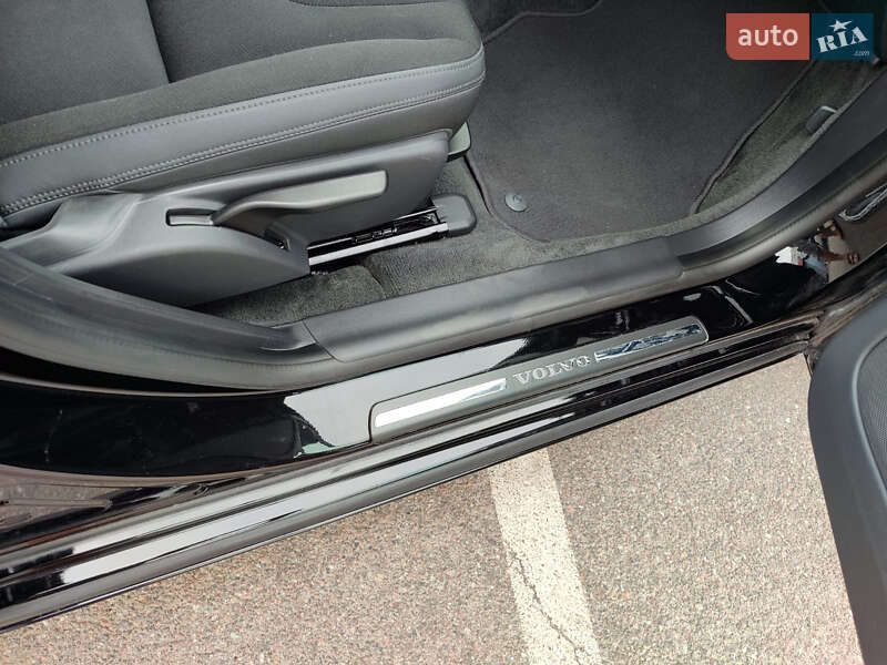 Универсал Volvo V60 2012 в Киеве