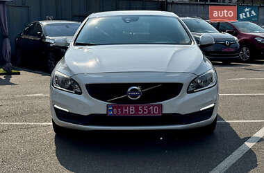 Универсал Volvo V60 2016 в 