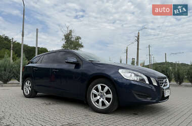Универсал Volvo V60 2012 в 