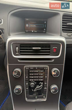 Универсал Volvo V60 2012 в 
