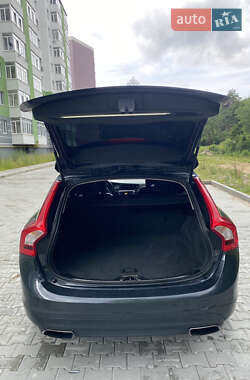 Универсал Volvo V60 2014 в 
