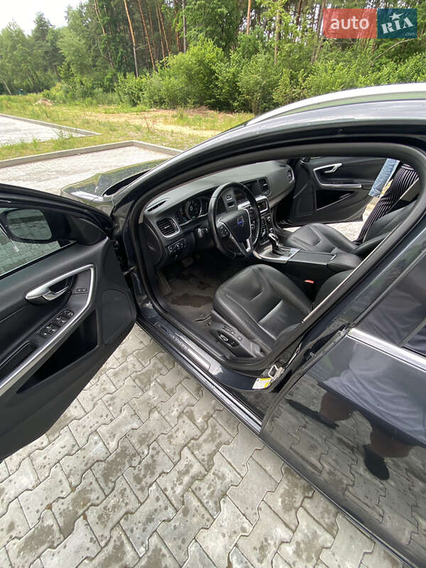 Универсал Volvo V60 2014 в Новояворовске фото 7 Универсал Volvo V60 2014 в Новояворовске
