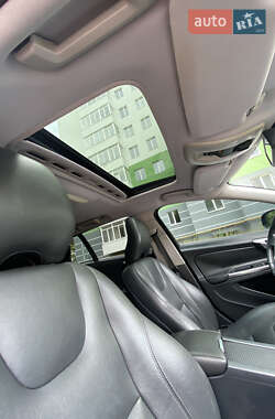 Универсал Volvo V60 2014 в 