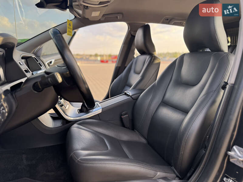 Універсал Volvo V60 2014 в Миколаєві
