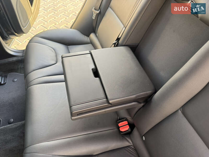 Універсал Volvo V60 2014 в Миколаєві