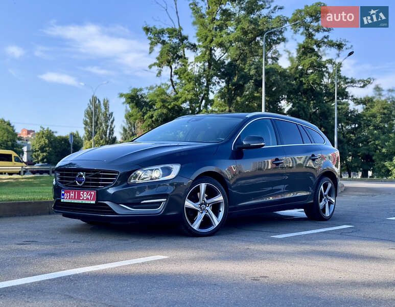 Универсал Volvo V60 2014 в Киеве