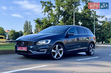 Универсал Volvo V60 2014 в 