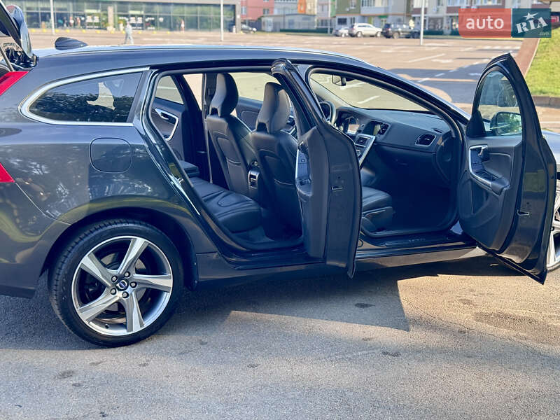 Универсал Volvo V60 2014 в Киеве