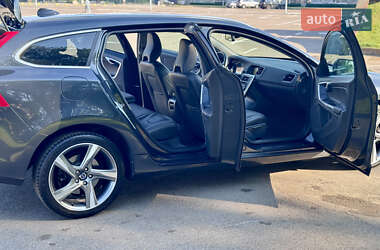 Универсал Volvo V60 2014 в 