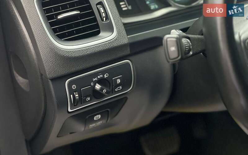 Універсал Volvo V60 2013 в Івано-Франківську