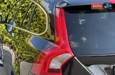 Универсал Volvo V60 2012 в 