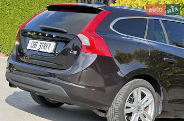 Универсал Volvo V60 2012 в 