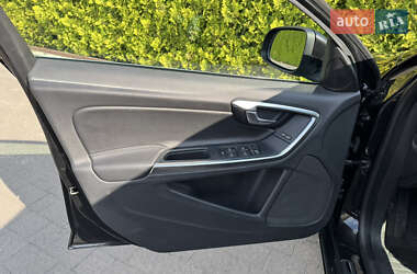 Универсал Volvo V60 2012 в 