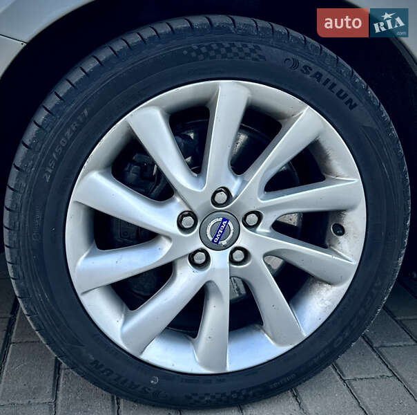 Универсал Volvo V60 2014 в Ровно