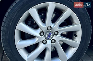 Универсал Volvo V60 2014 в 