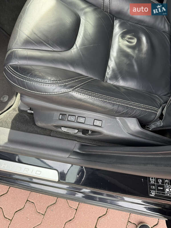 Універсал Volvo V60 2013 в Чернівцях